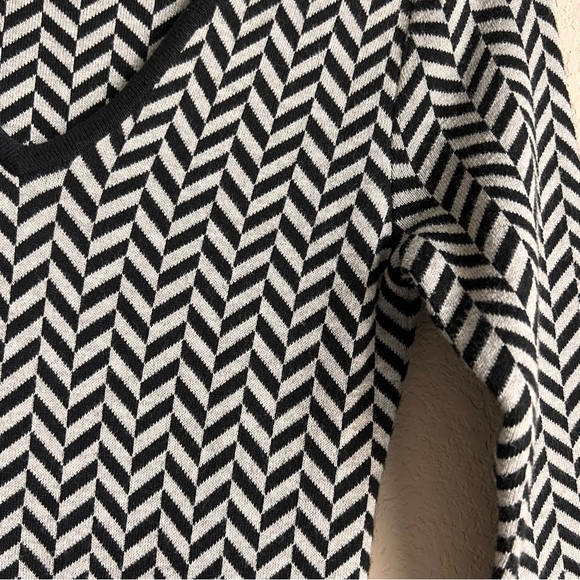 BODEN Lucinda Knitted Sweater Dress Gray Black Chevron Womens Size 8 - Picture 5 of 11